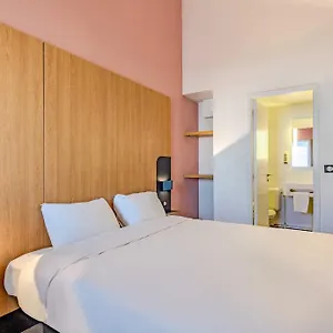 2* Hotel Brest Kergaradec